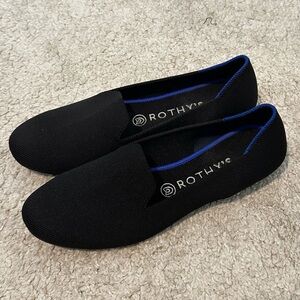 CLOSET CLEANOUT OFFERS WELCOME 🤗 
Rothy’s “The Loafer”
